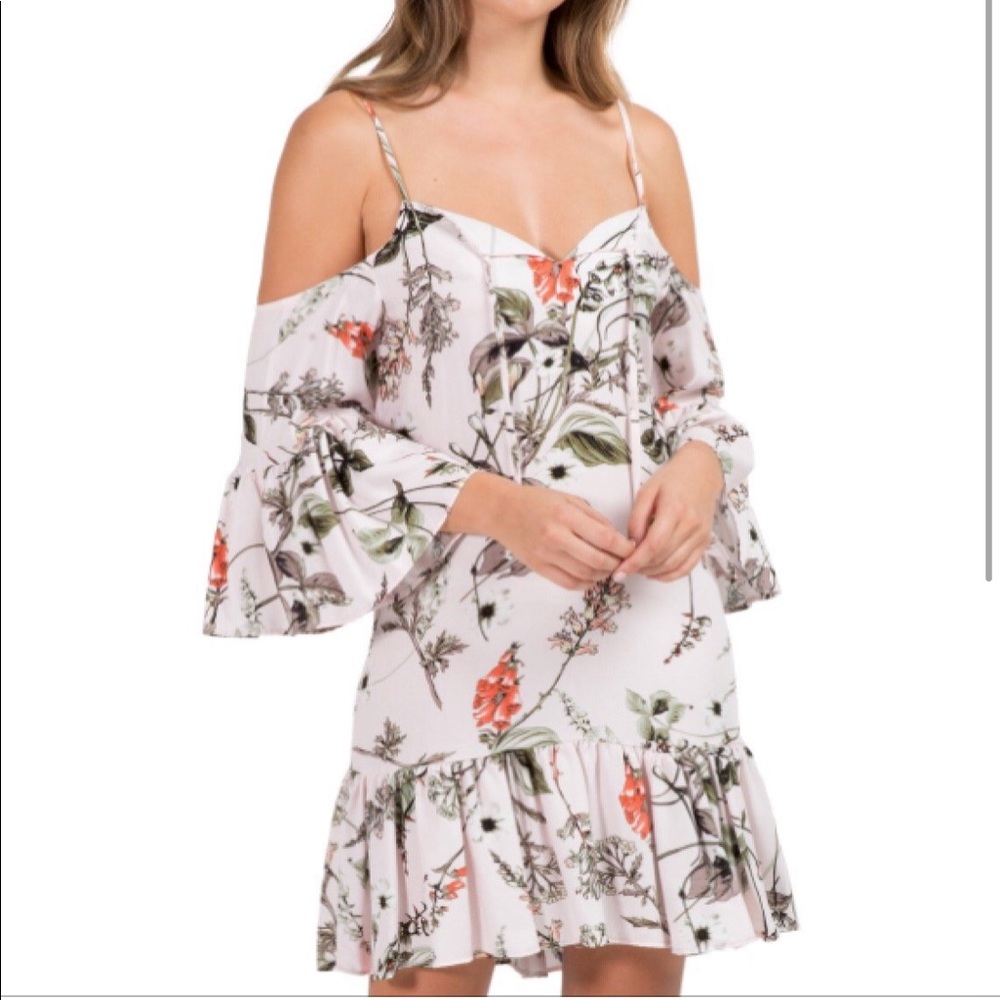 🆕 Elan Botanical-Print Cold-Shoulder Dress